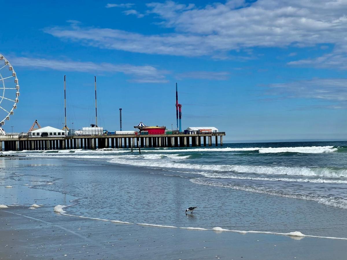 3 Bedrooms, Boardwalk Duplex Beachblock Home! Atlantic City Esterno foto